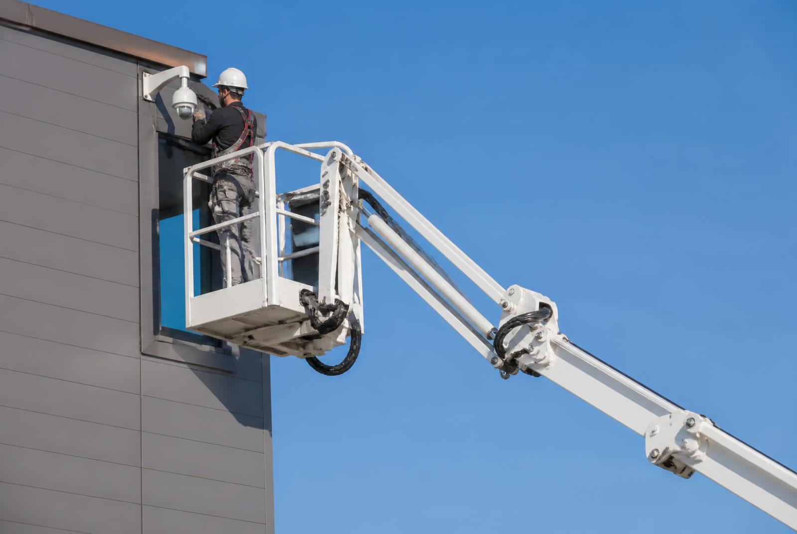 Noleggio per installazioni e manutenzioni