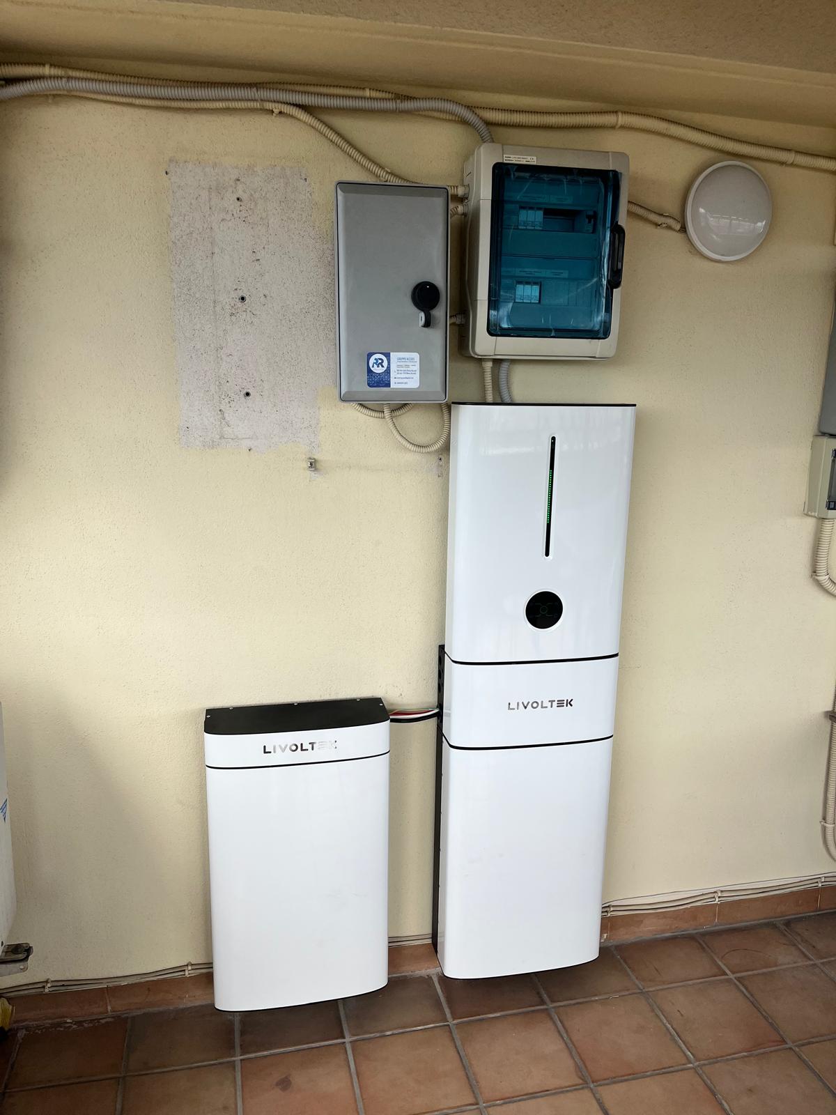 Inverter e batteria Livoltek
